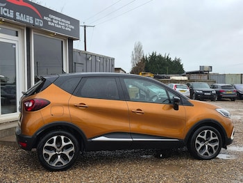 Used Renault Captur 2019 for sale - 77564721: Photo