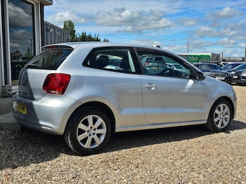 Used Volkswagen Polo 2010 for sale - 78969572: Photo
