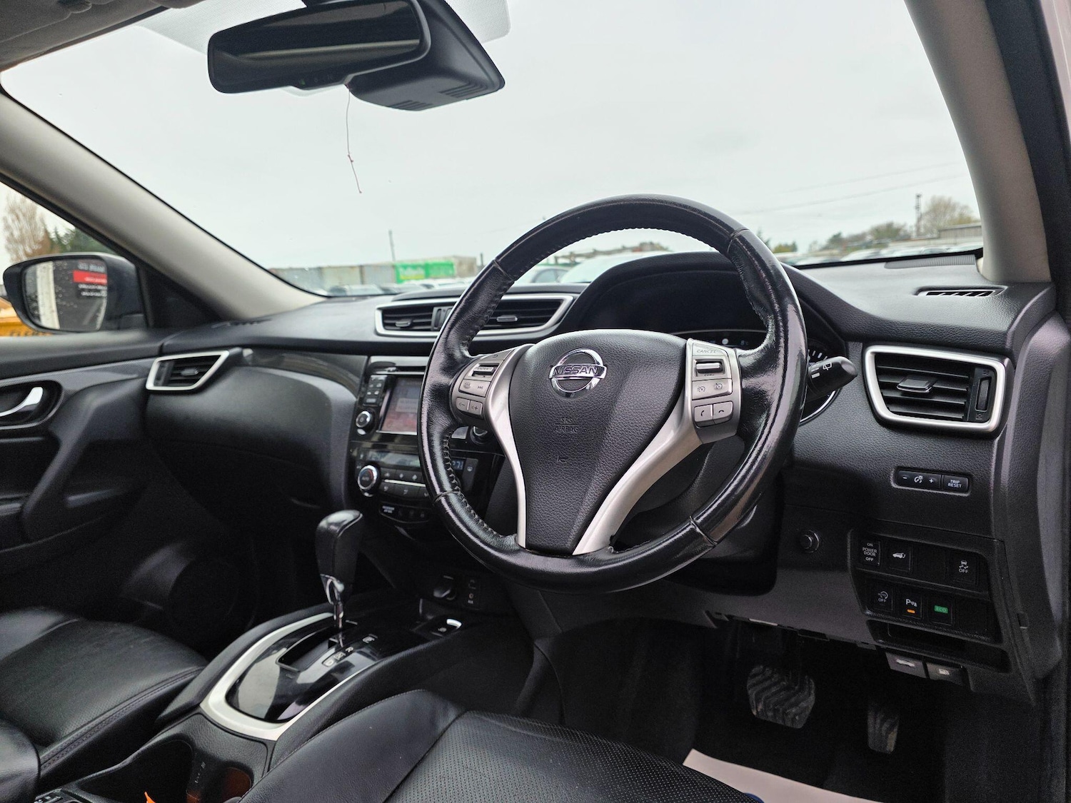 Used Nissan X-Trail for sale - 77957038: Photo 15