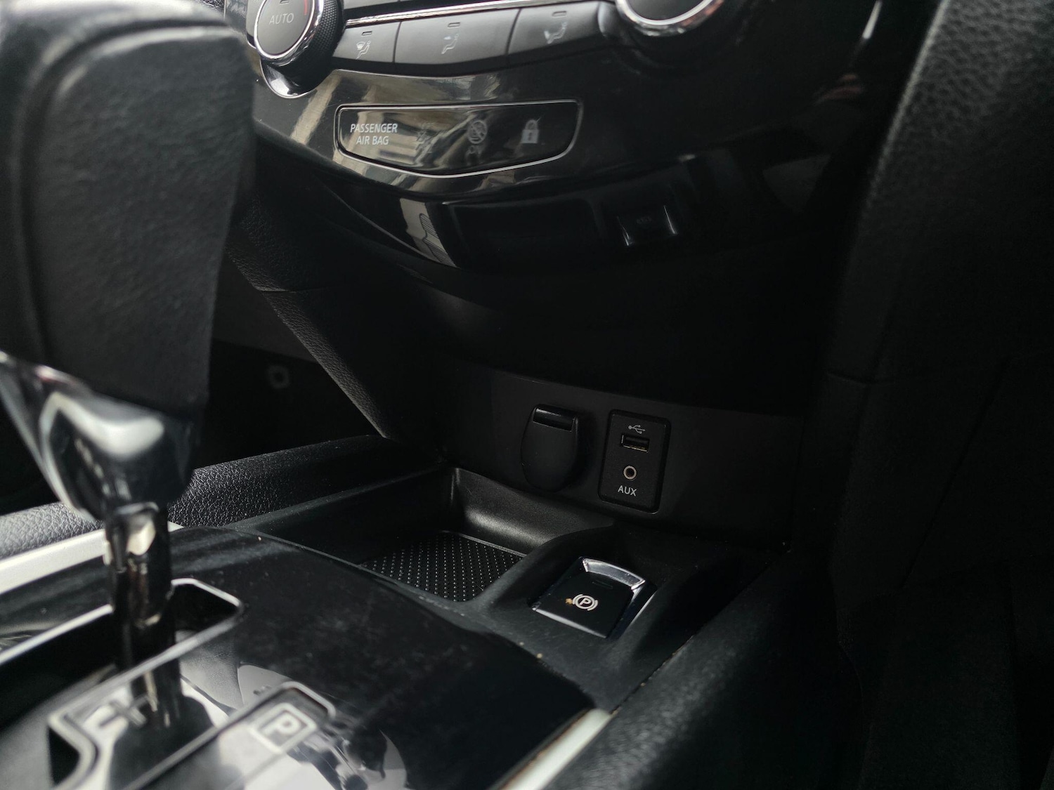 Used Nissan X-Trail for sale - 77957038: Photo 30