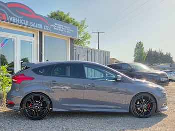 Used Ford Focus 2016 for sale - 78704880: Photo