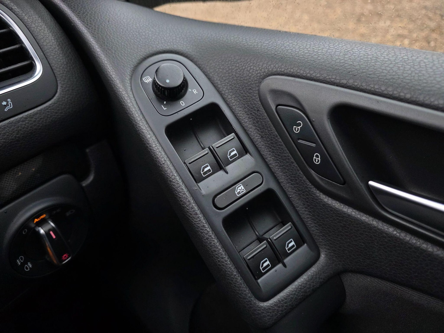 Used Volkswagen Golf 2009 for sale - 77454747: Photo 27