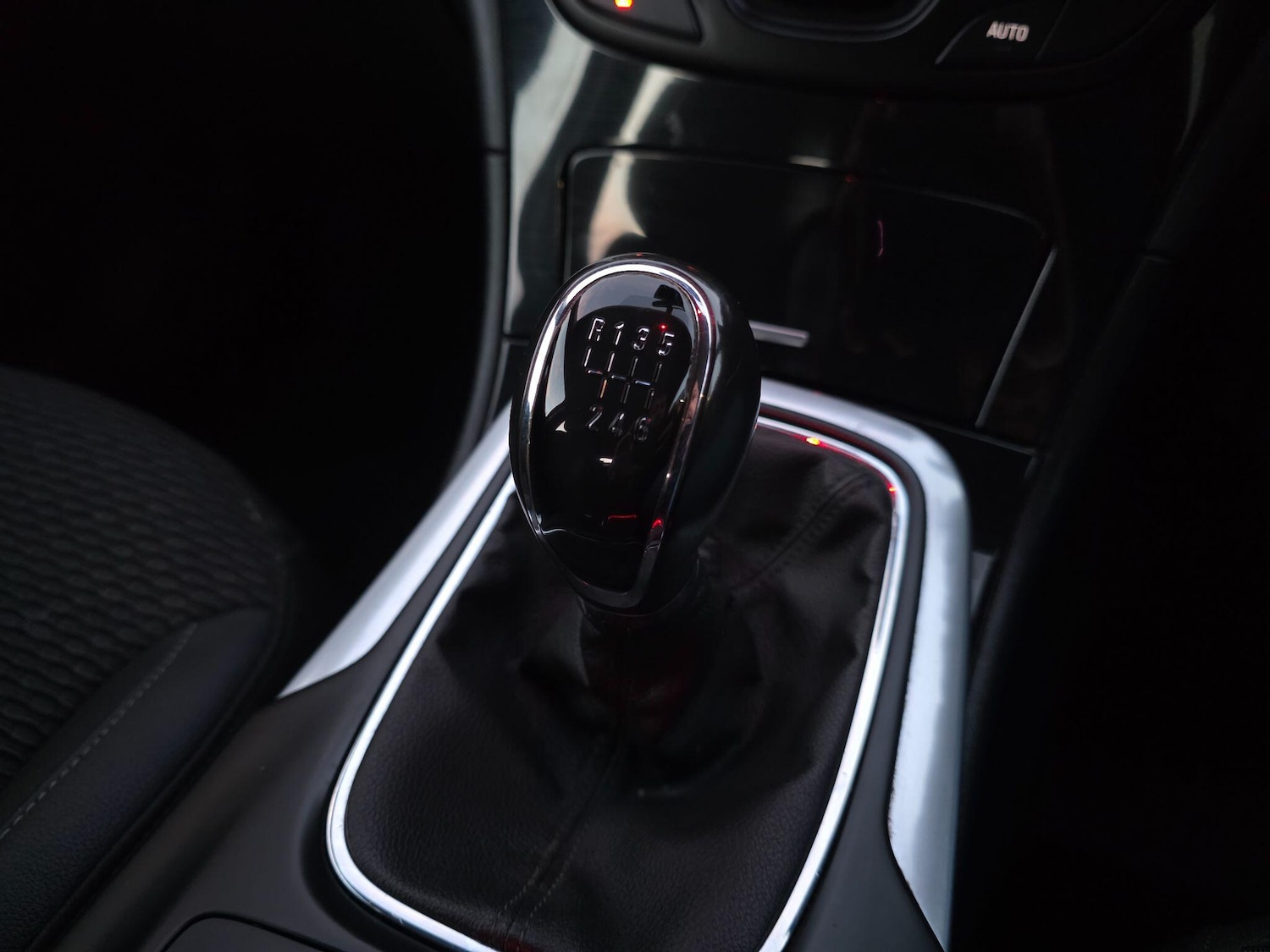 Used Vauxhall Insignia 2015 for sale - 76887193: Photo 22