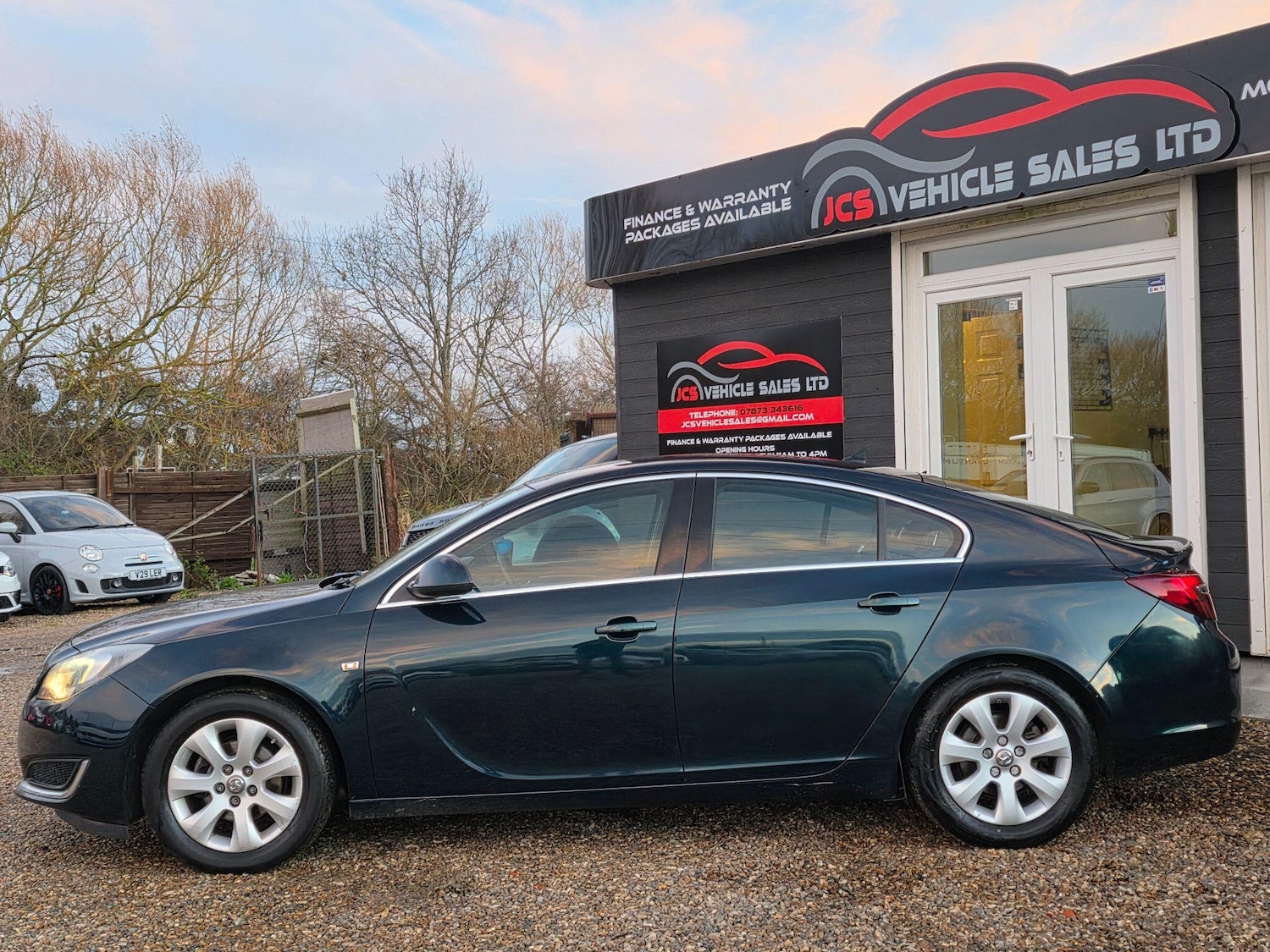 Used Vauxhall Insignia 2015 for sale - 76887193: Photo 3