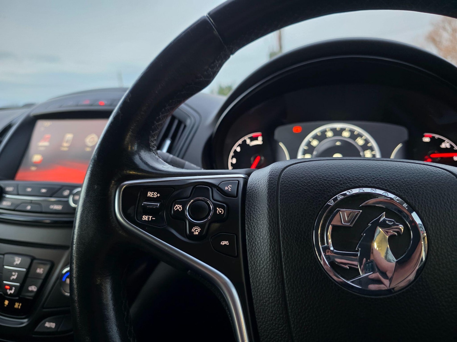 Used Vauxhall Insignia 2015 for sale - 76887193: Photo 32