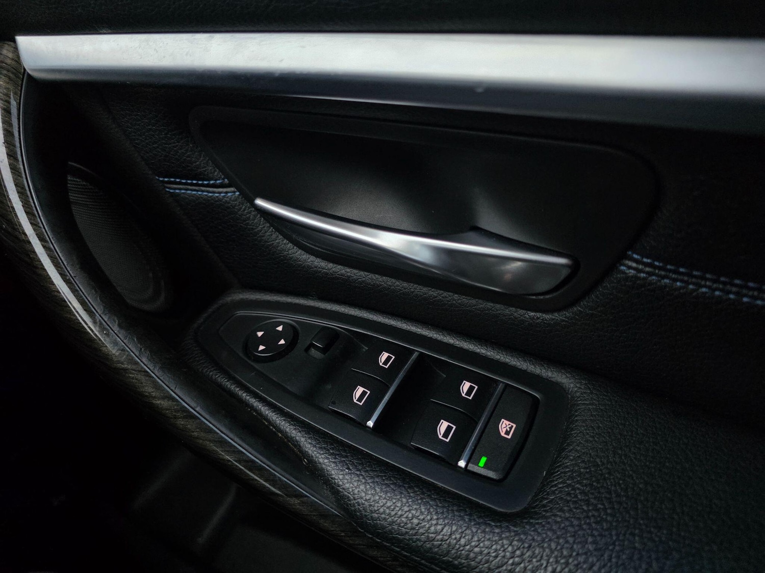 Used BMW 3 Series 2017 for sale - 77291555: Photo 37