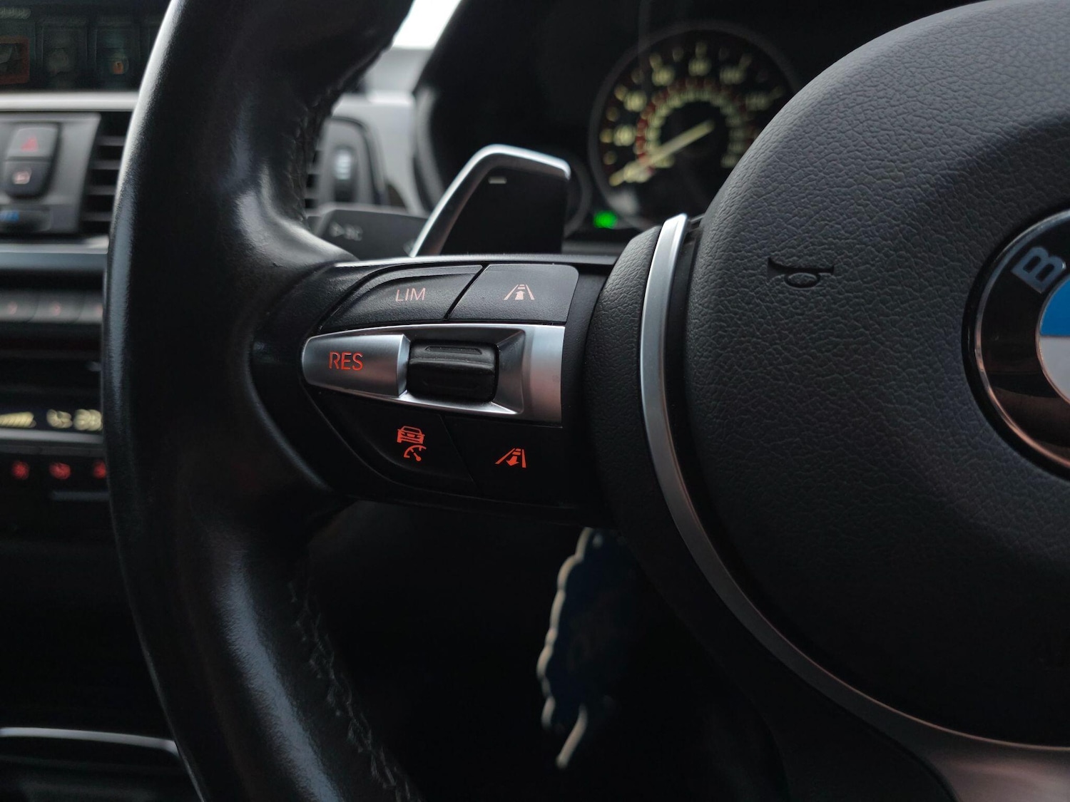 Used BMW 3 Series 2017 for sale - 77291555: Photo 43