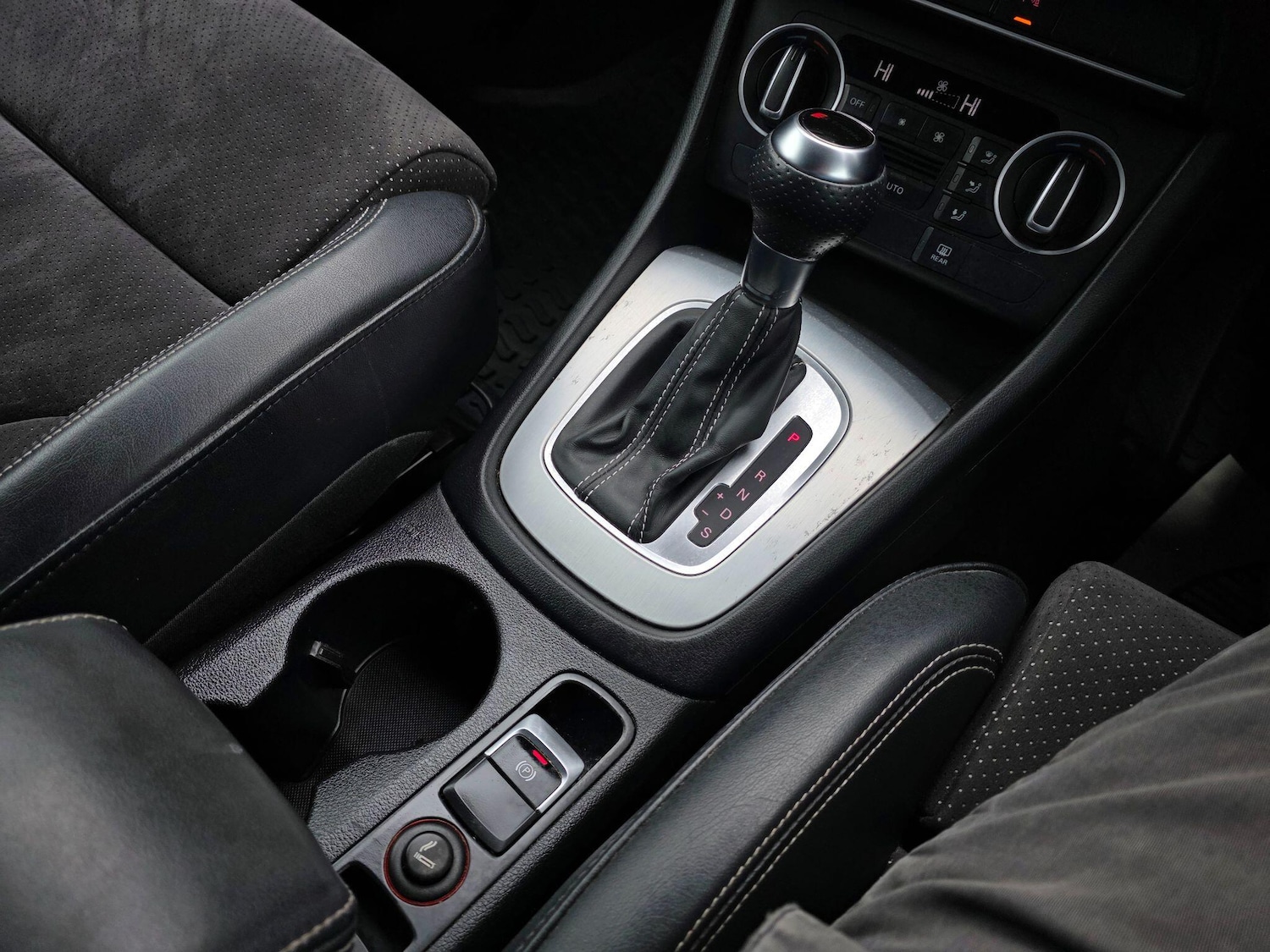 Used Audi Q3 2015 for sale - 77455103: Photo 25