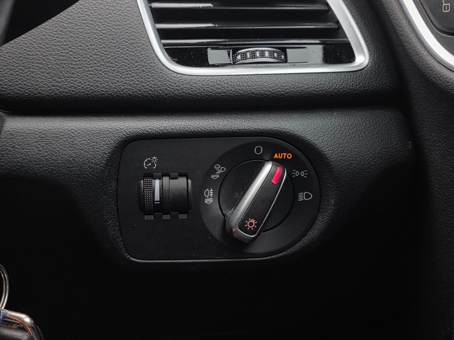 Used Audi Q3 2015 for sale - 77455103: Photo 33