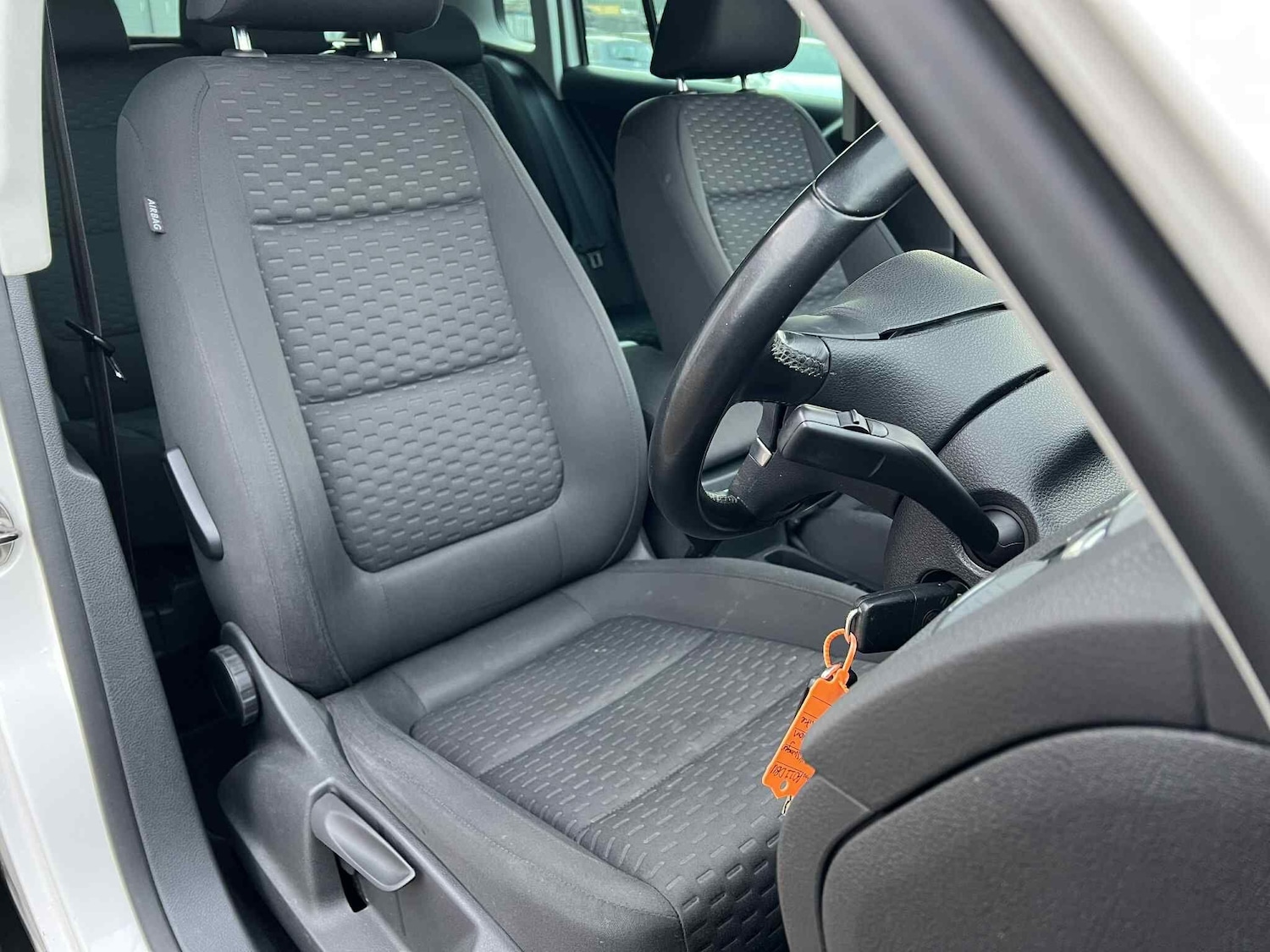 Used Volkswagen Tiguan 2011 for sale - 77358922: Photo 15