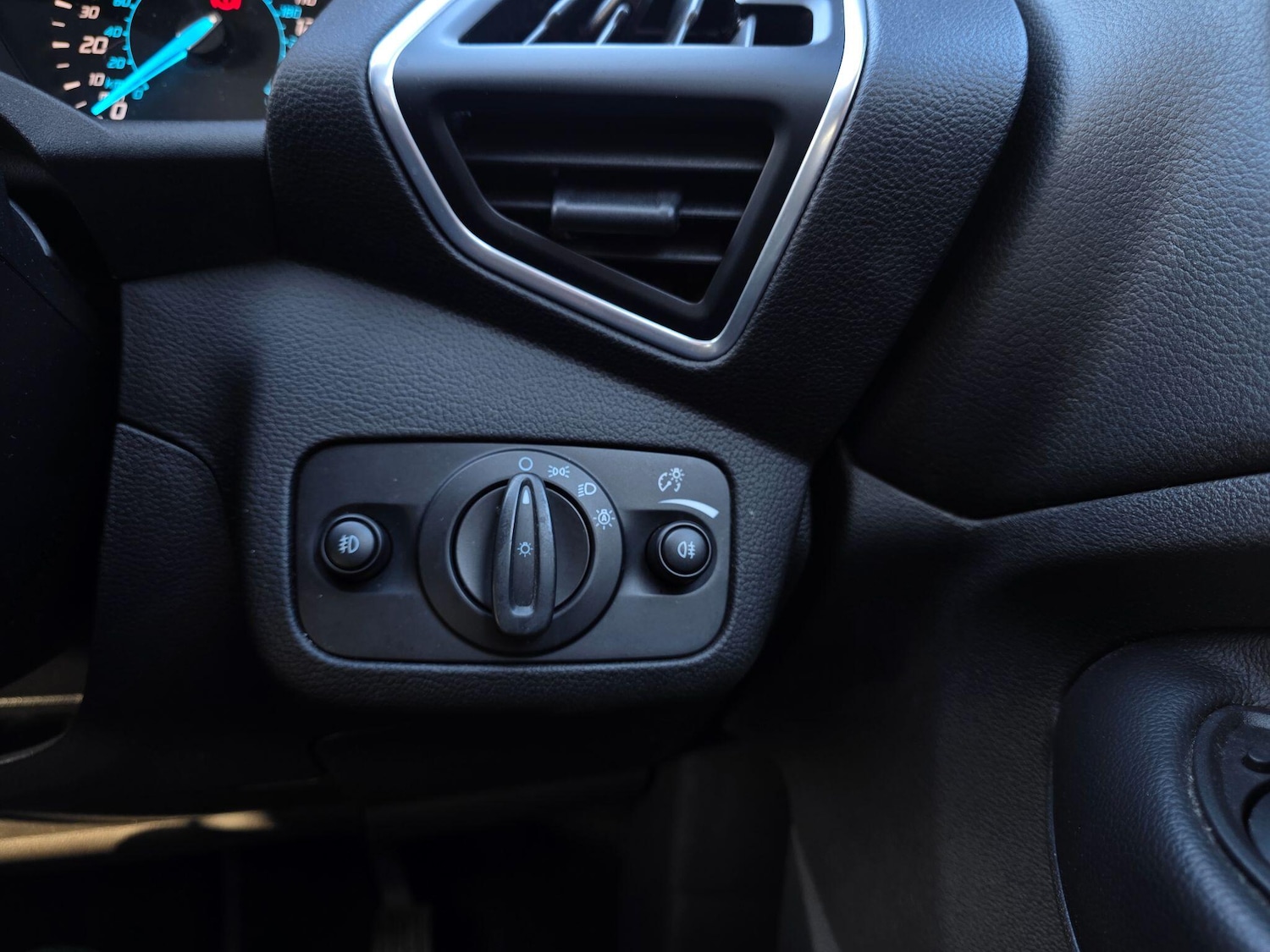 Used Ford Kuga 2013 for sale - 78072047: Photo 35