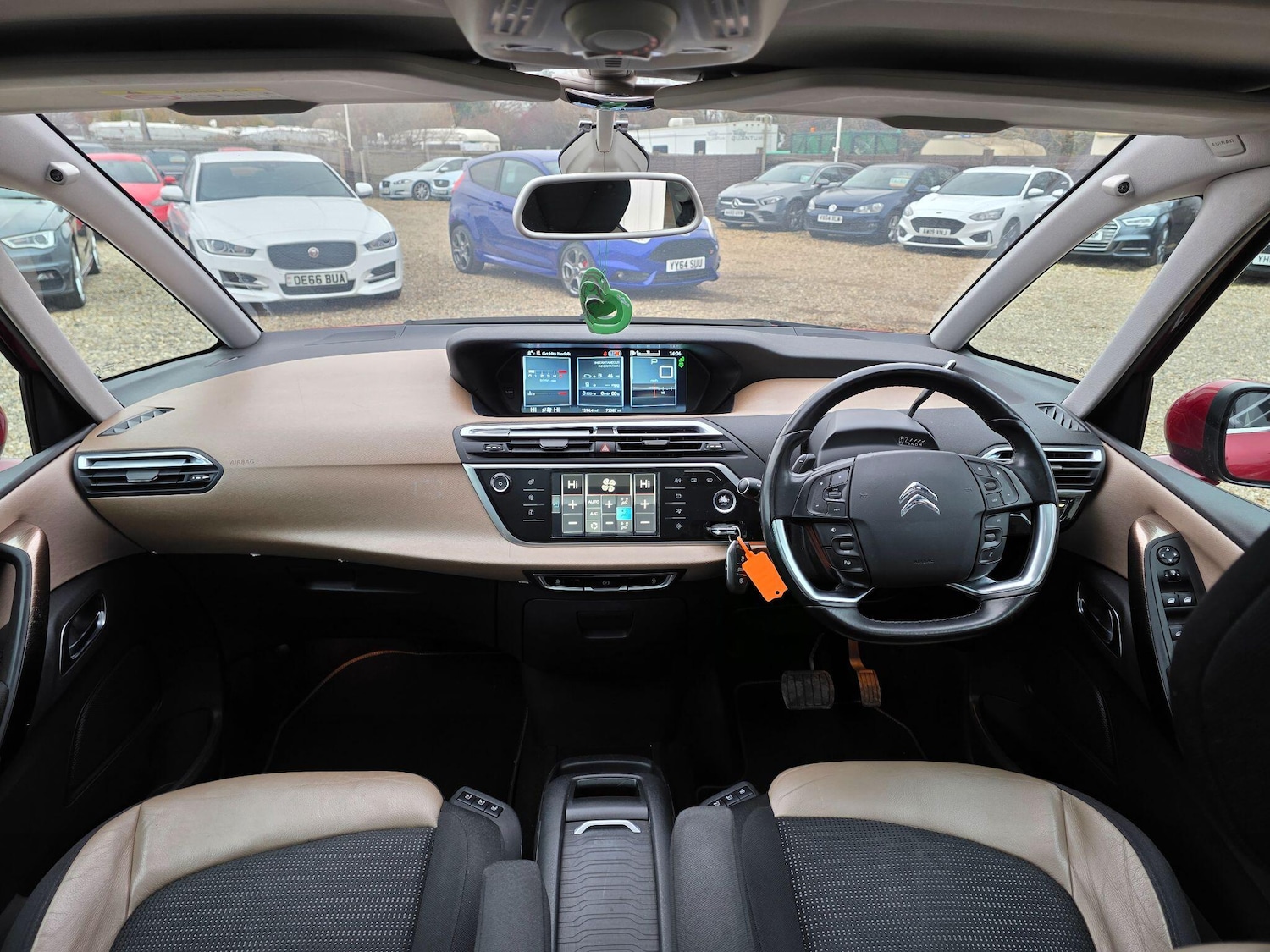 Used Citroen C4 Picasso 2016 for sale - 77066870: Photo 25