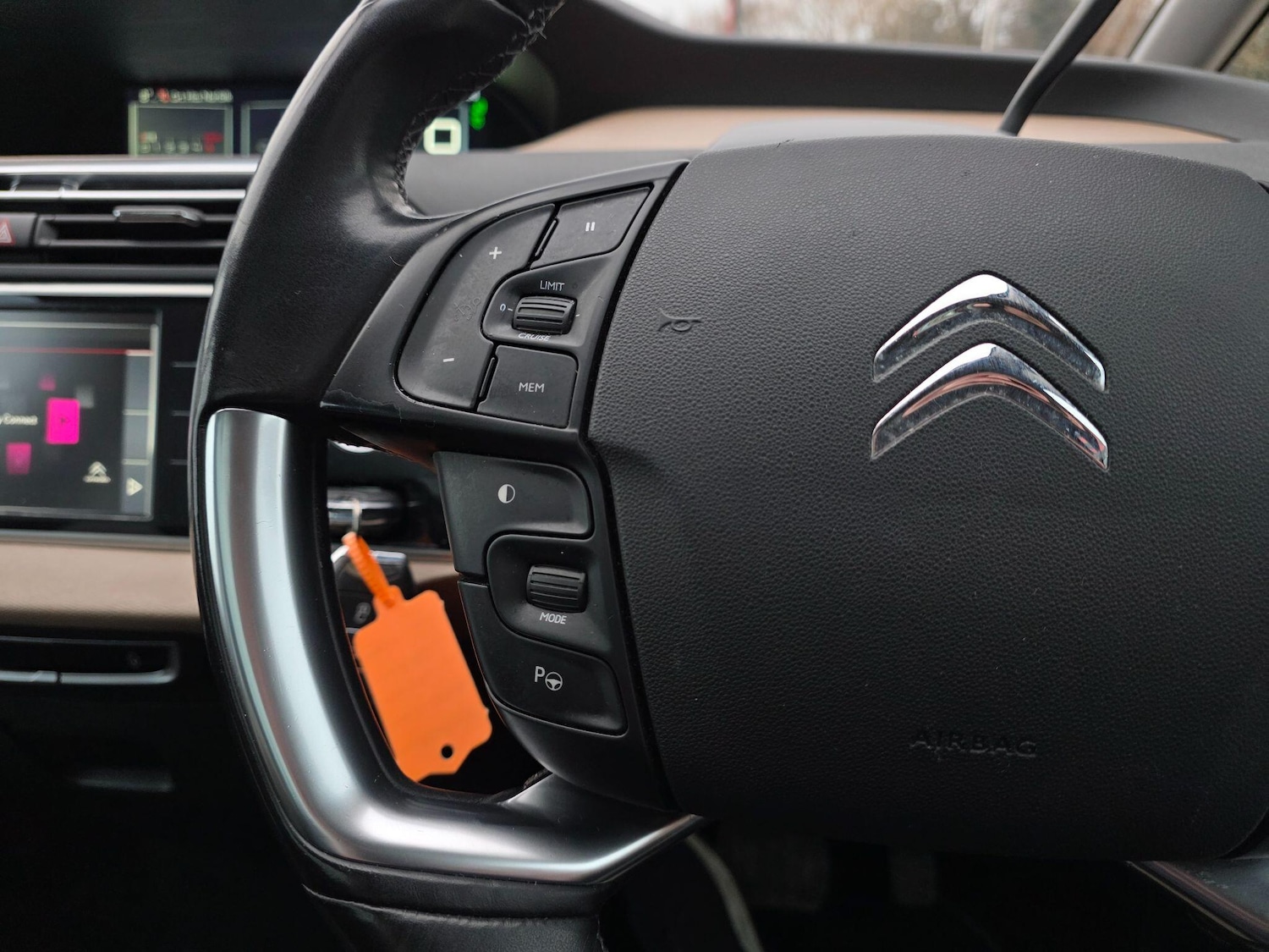 Used Citroen C4 Picasso 2016 for sale - 77066870: Photo 37