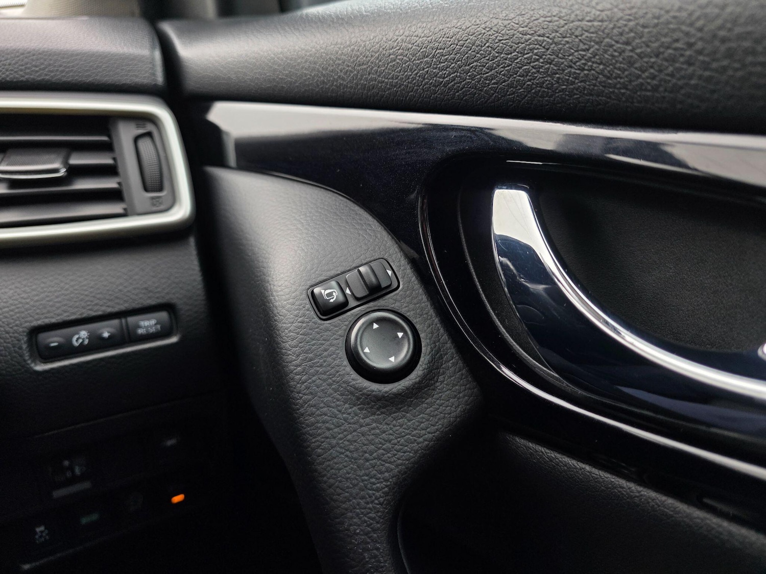 Used Nissan Qashqai for sale - 77753367: Photo 33