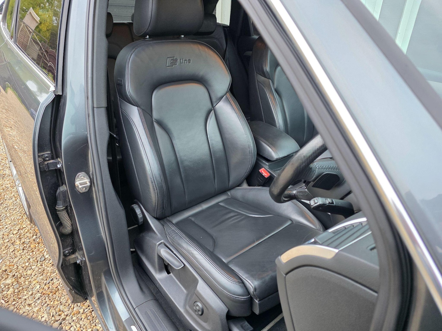 Used Audi Q5 2012 for sale - 76688859: Photo 14