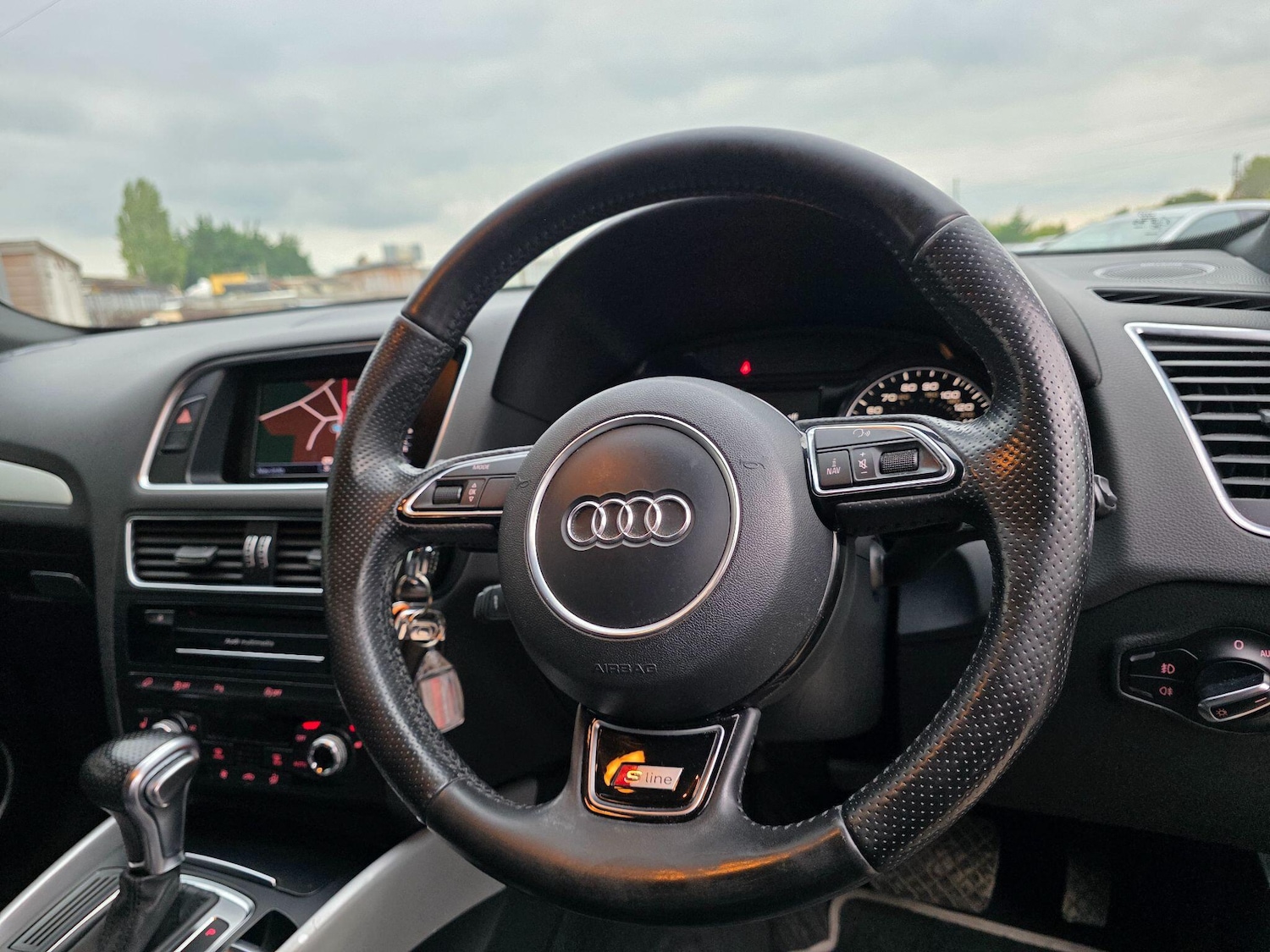 Used Audi Q5 2012 for sale - 76688859: Photo 21