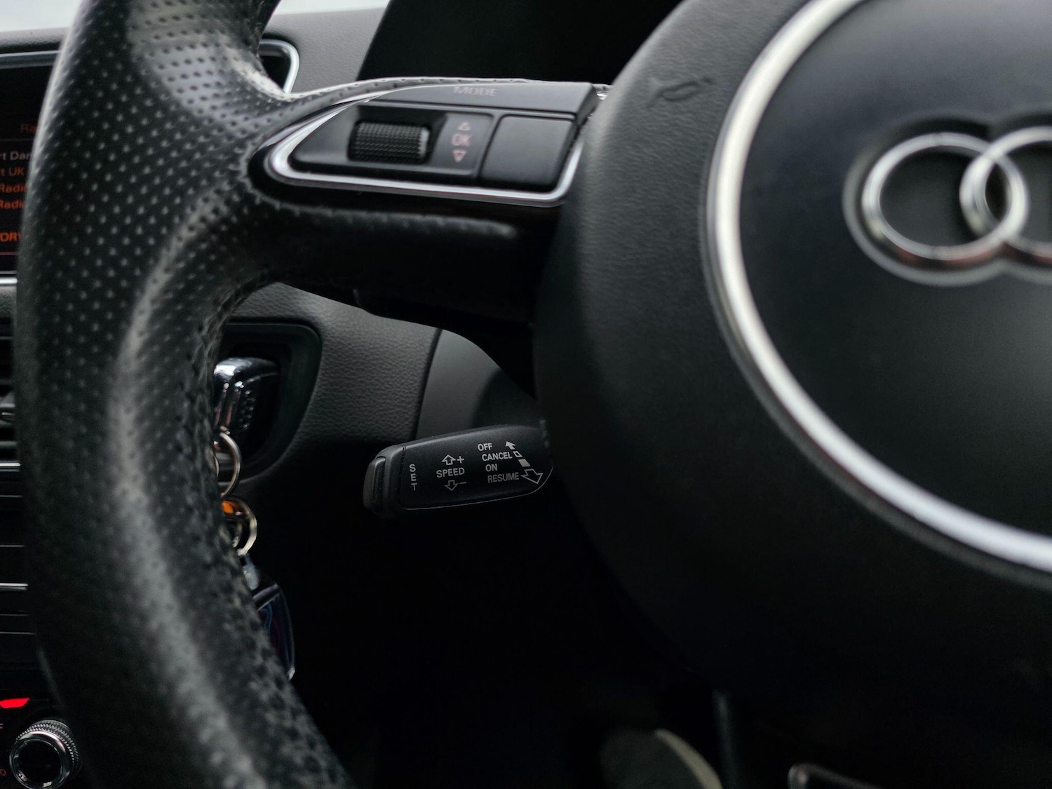 Used Audi Q5 2012 for sale - 76688859: Photo 36