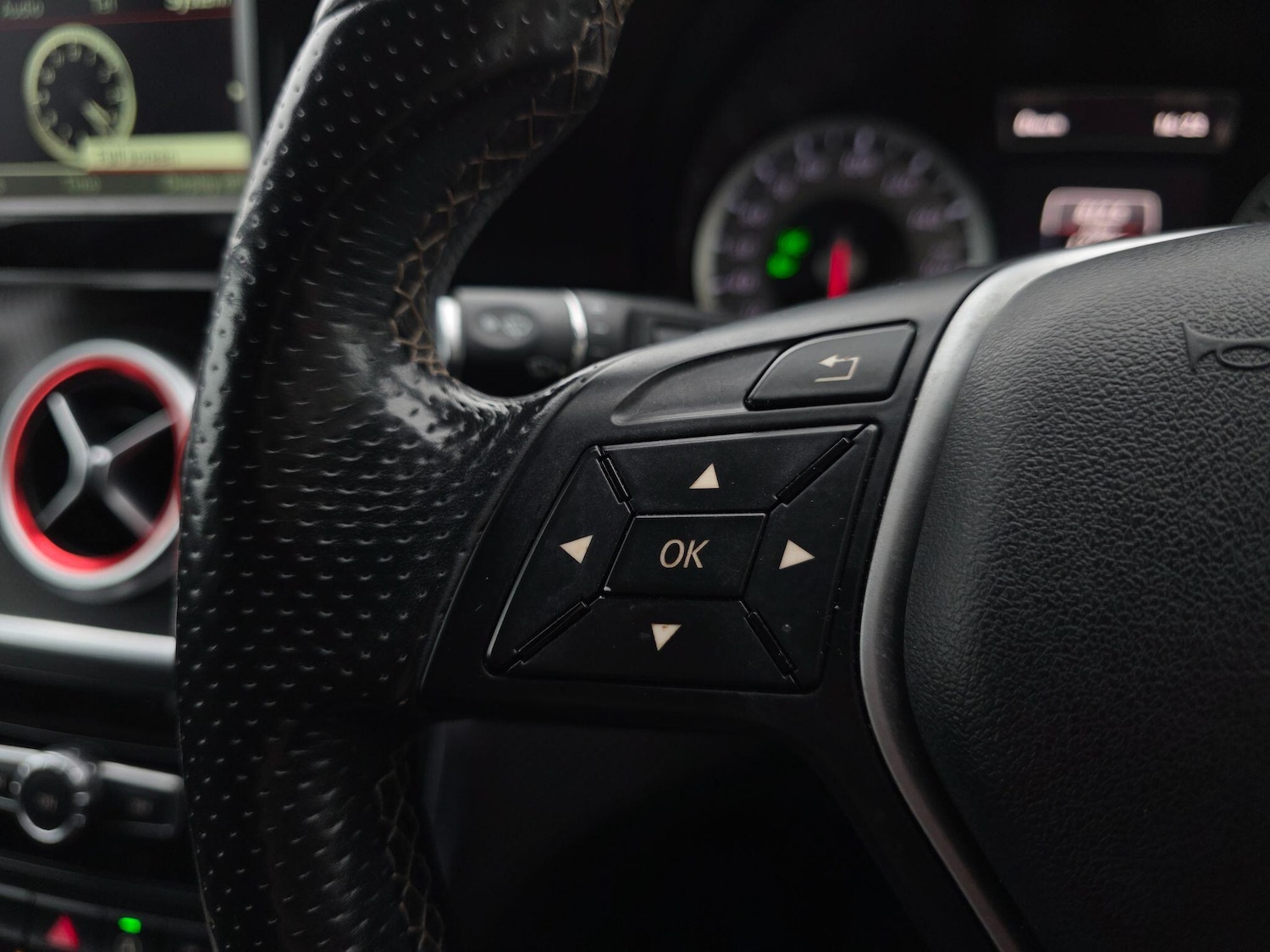 Used Mercedes-Benz A-Class for sale - 77784725: Photo 39