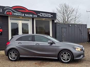 Used Mercedes-Benz A-Class 2015 for sale - 77784725: Photo