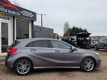 Used Mercedes-Benz A-Class 2015 for sale - 77784725: Photo