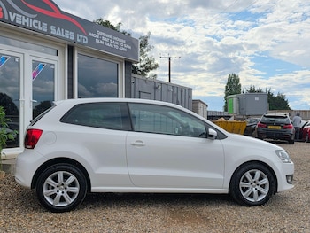 Used Volkswagen Polo 2014 for sale - 79589739: Photo