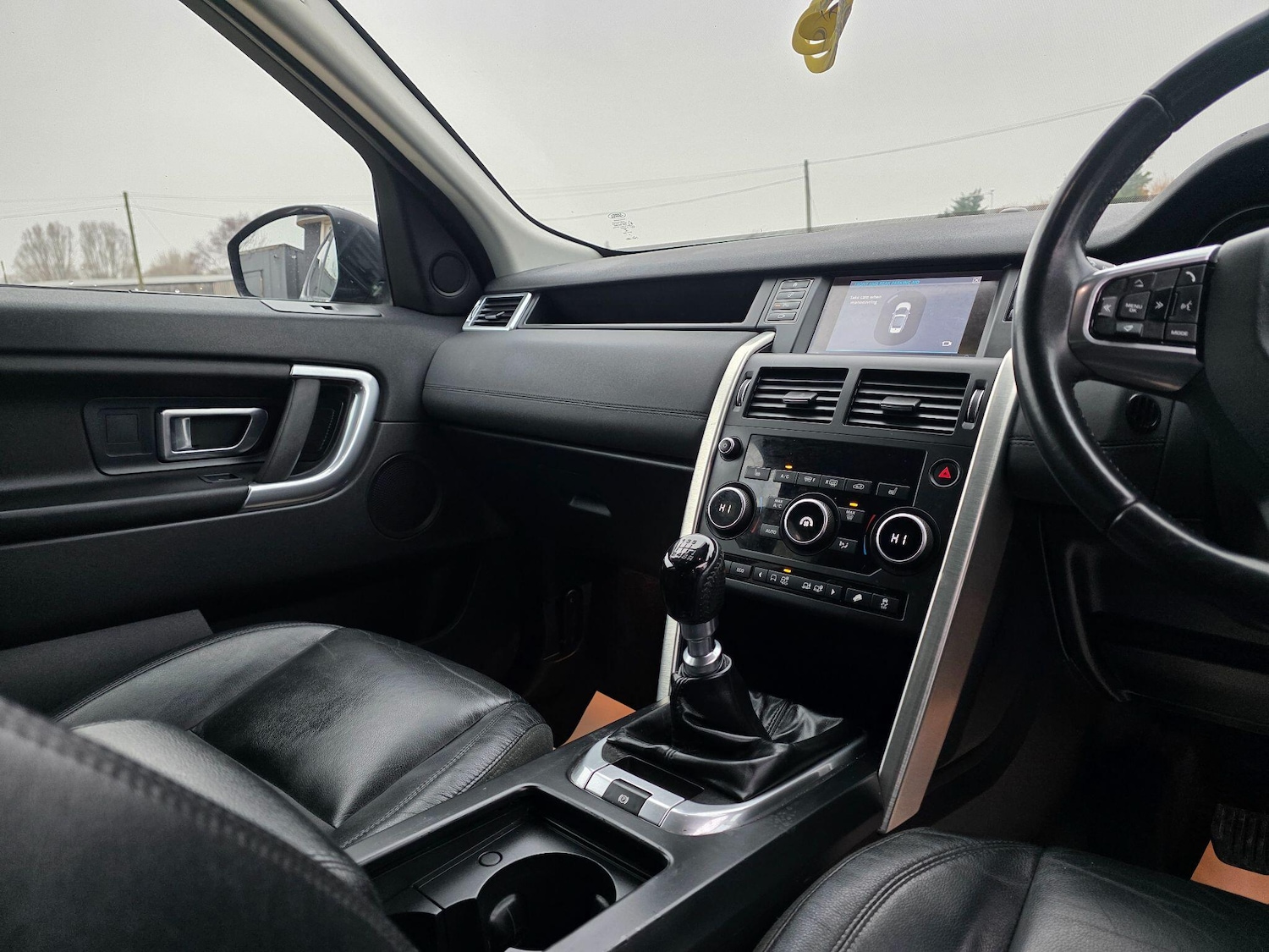 Used Land Rover Discovery Sport 2017 for sale - 77425593: Photo 16