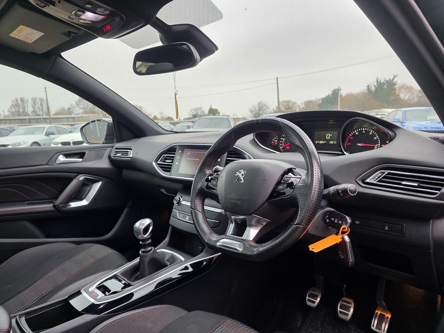 Used Peugeot 308 2018 for sale - 77454900: Photo 15