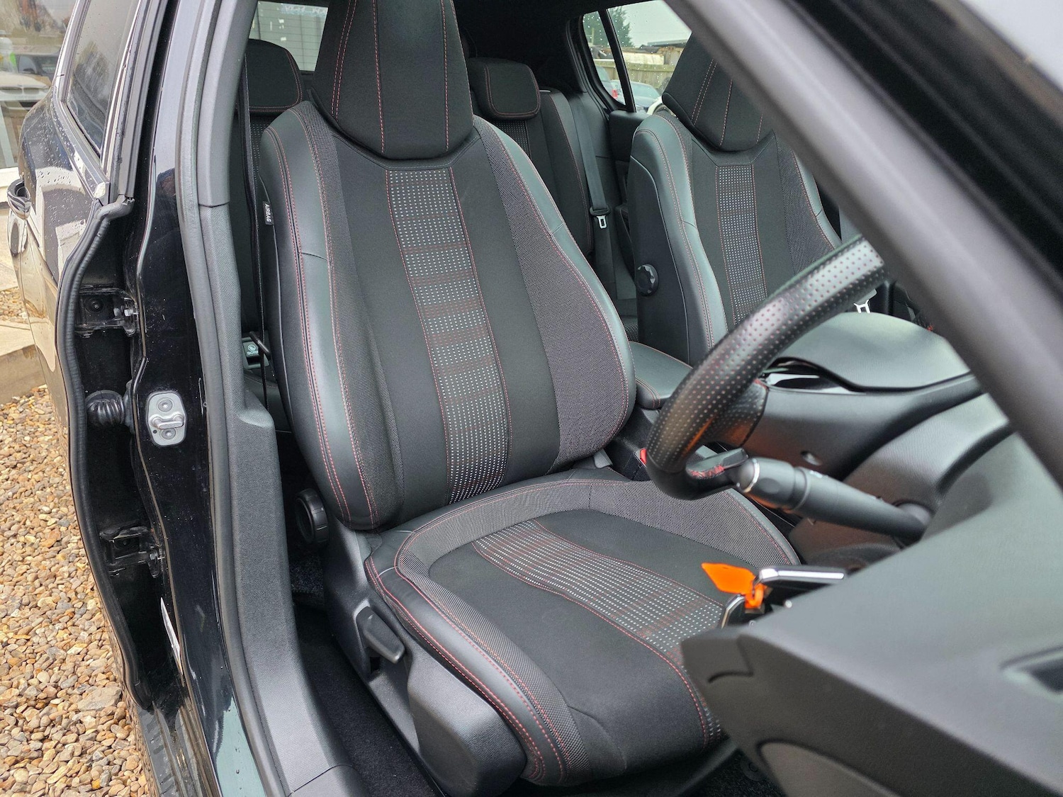 Used Peugeot 308 2018 for sale - 77454900: Photo 16