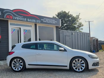 Used Volkswagen Scirocco 2011 for sale - 79645436: Photo