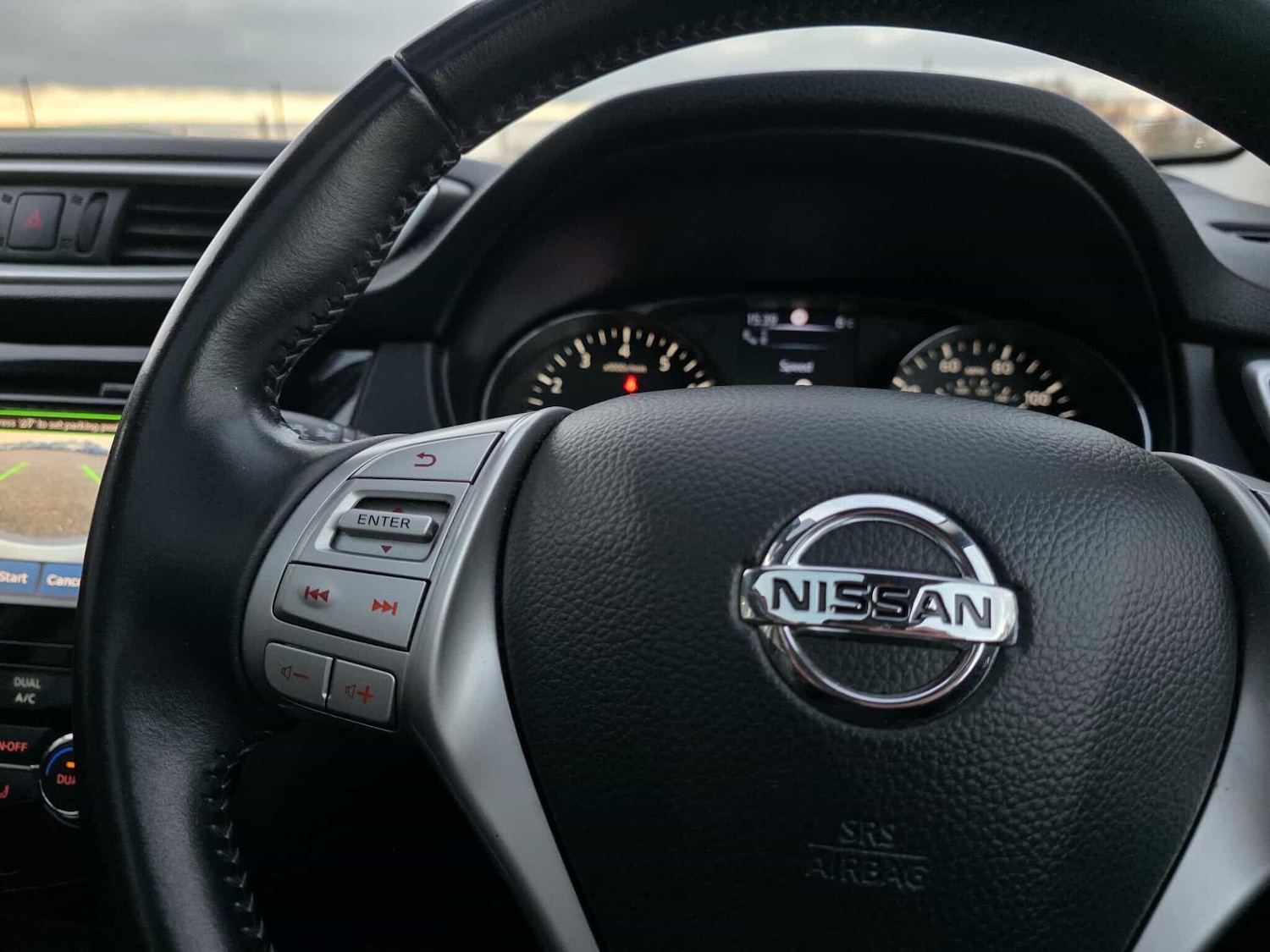 Used Nissan Qashqai 2016 for sale - 76688573: Photo 35