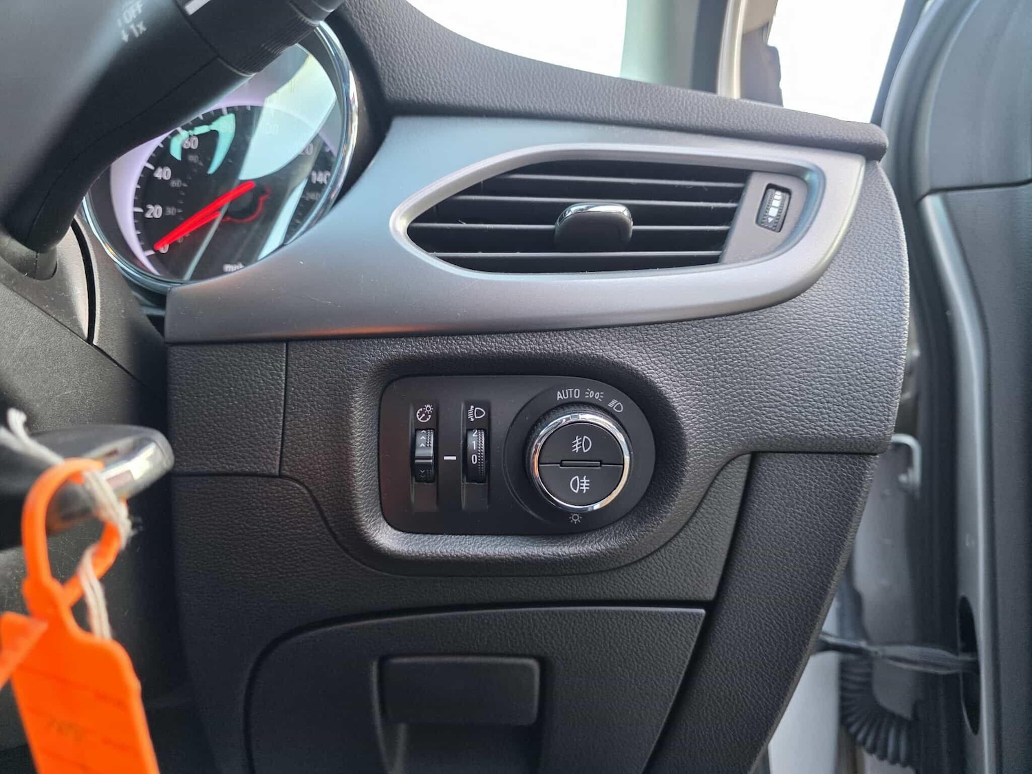 Used Vauxhall Astra 2019 for sale - 76786478: Photo 26