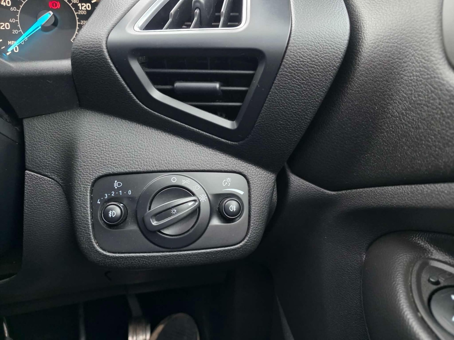 Used Ford Kuga 2019 for sale - 77331707: Photo 30