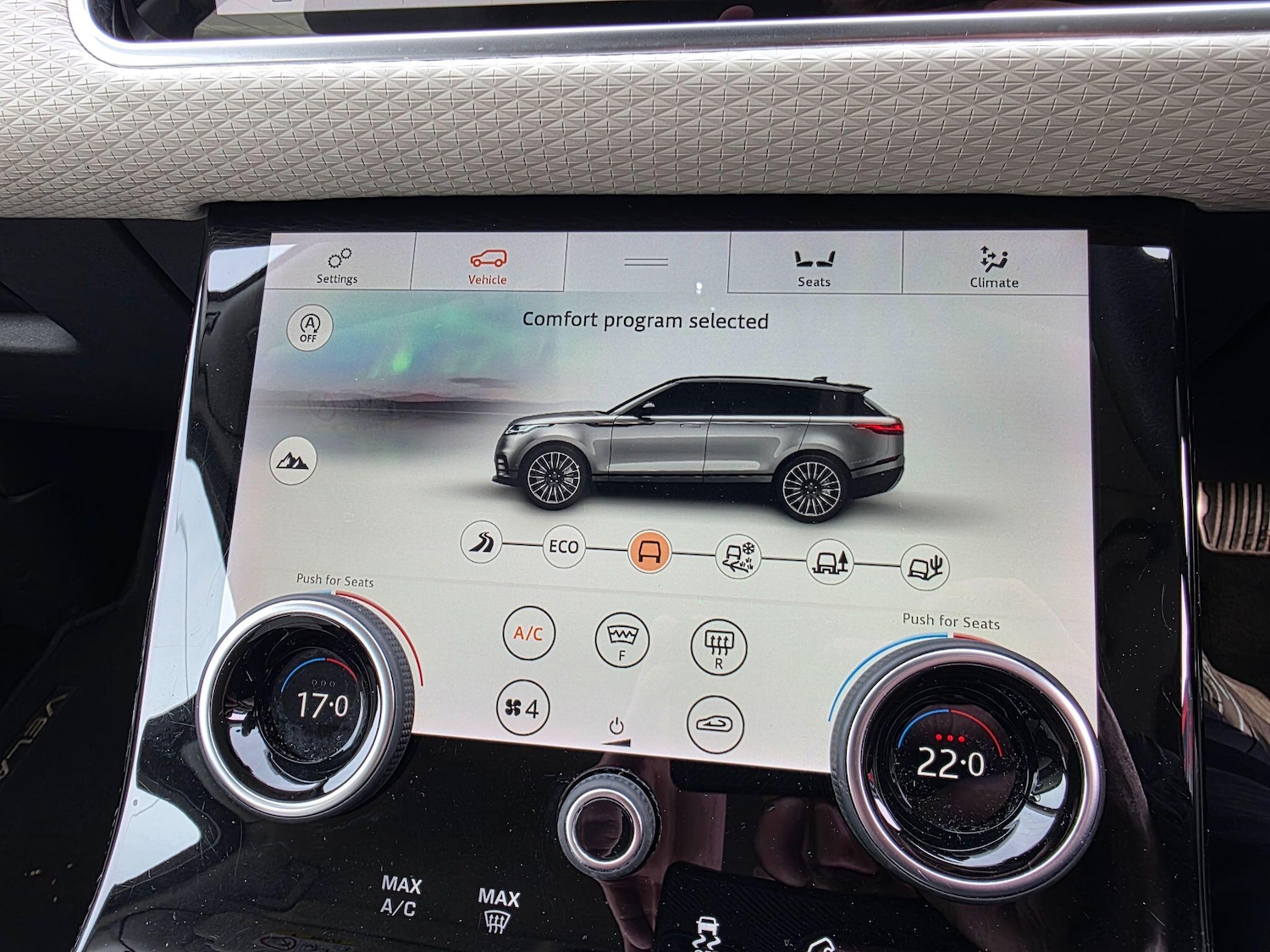 Used Land Rover Range Rover Velar 2017 for sale - 78205407: Photo 31