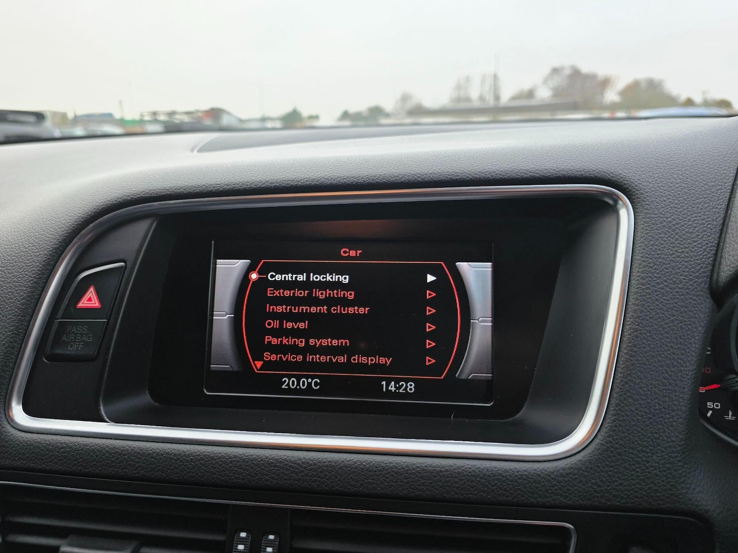 Used Audi Q5 2011 for sale - 77358655: Photo 28