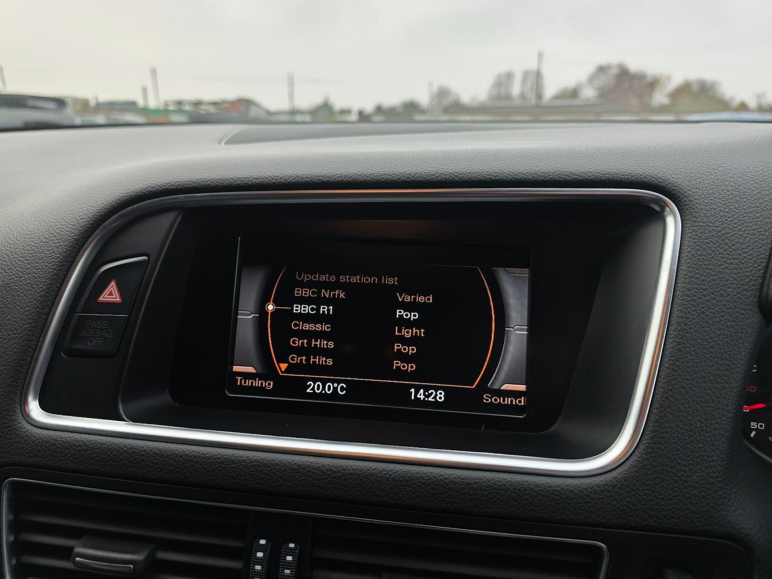 Used Audi Q5 2011 for sale - 77358655: Photo 29