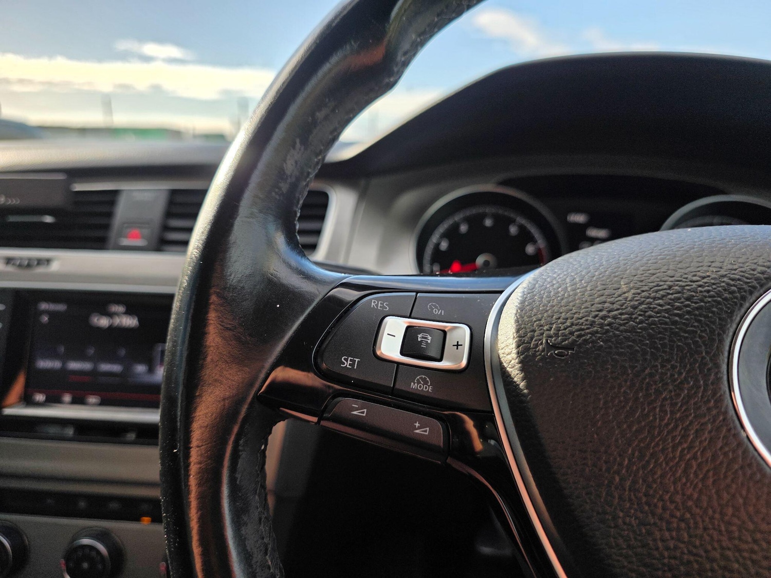 Used Volkswagen Golf 2014 for sale - 76599426: Photo 31