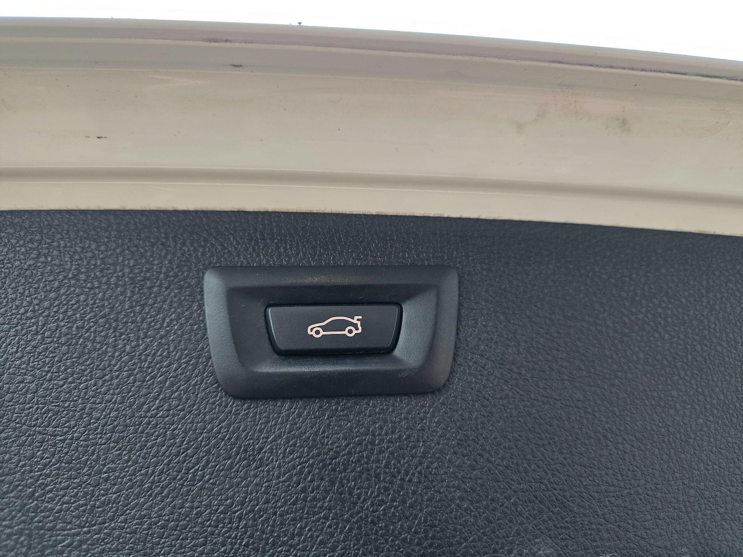 Used BMW 3 Series 2014 for sale - 77020959: Photo 19