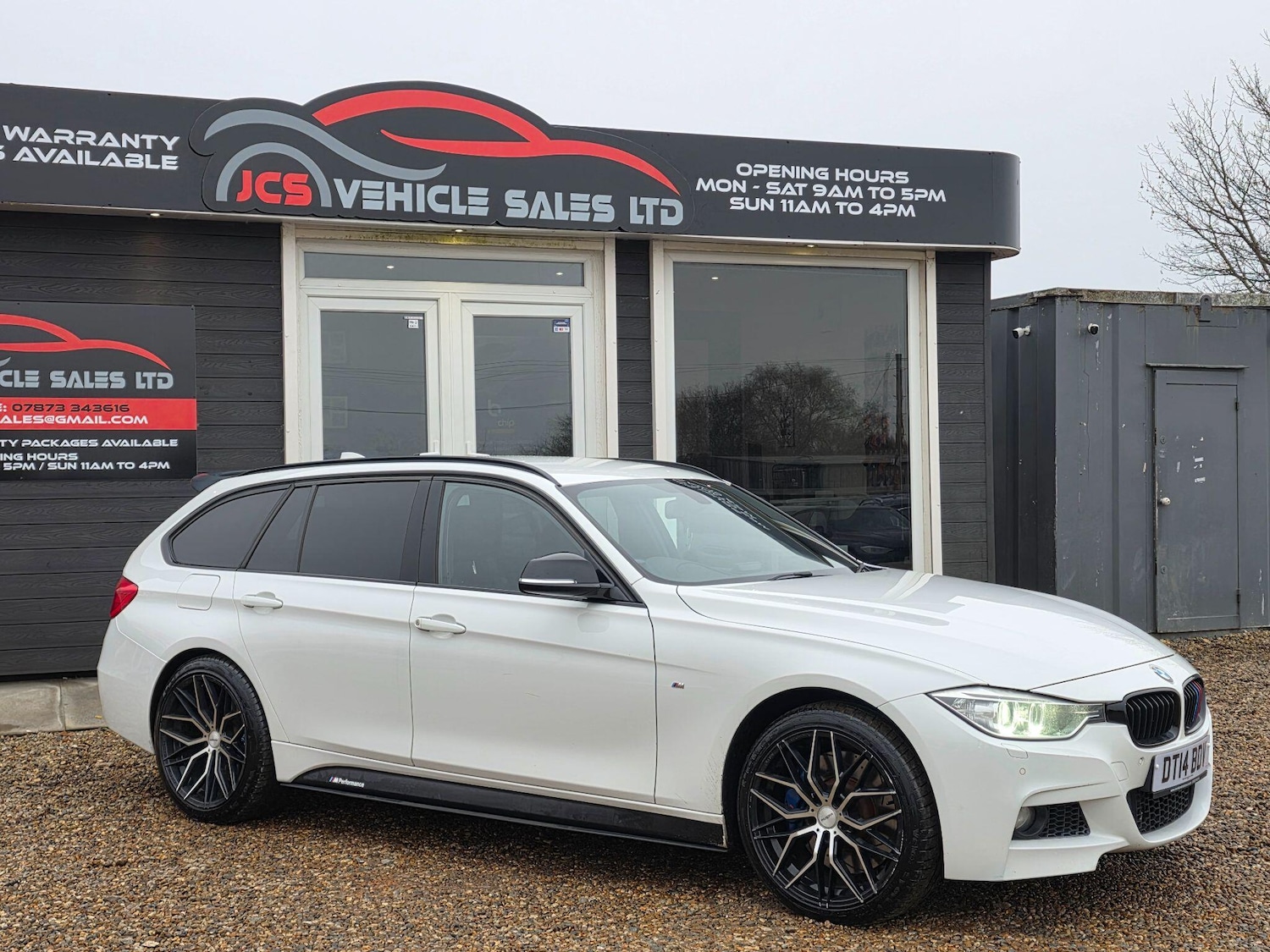 Used BMW 3 Series 2014 for sale - 77020959: Photo 2