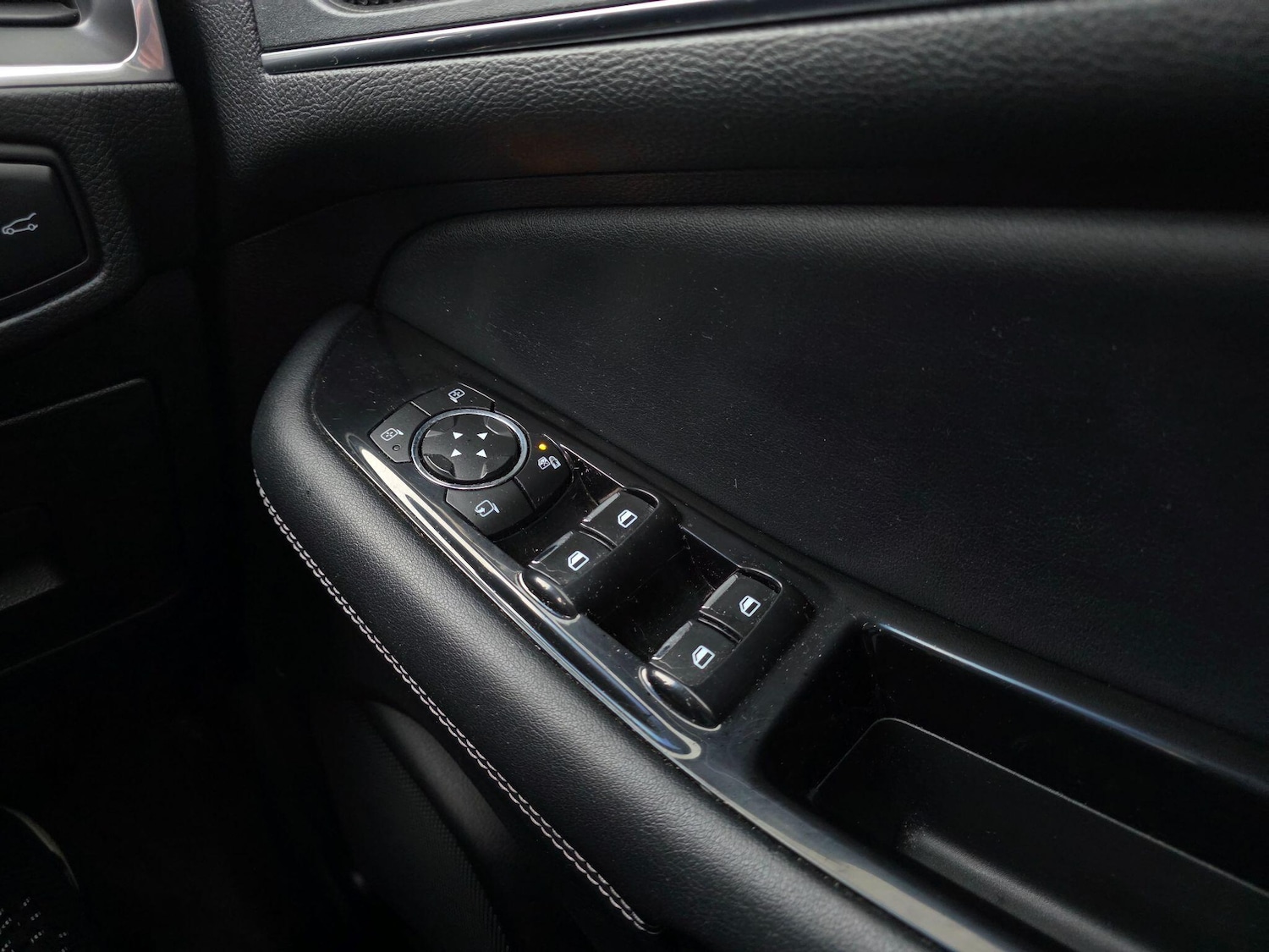 Used Ford Edge 2017 for sale - 77537504: Photo 42