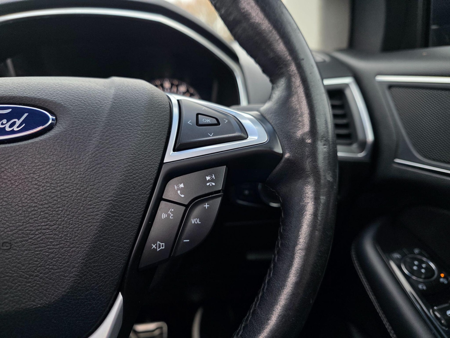 Used Ford Edge 2017 for sale - 77537504: Photo 46