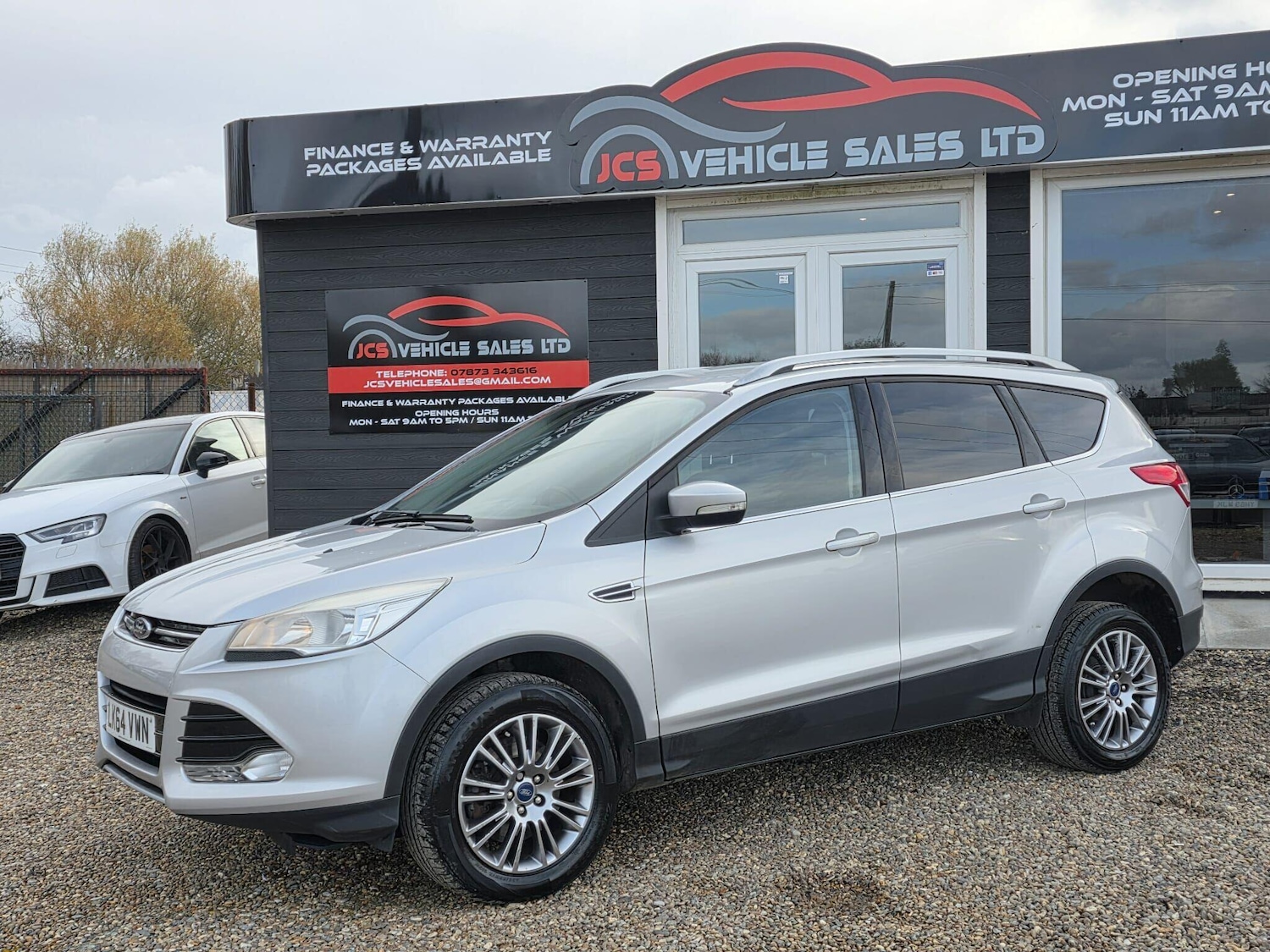 Used Ford Kuga 2014 for sale - 76632774: Photo 2