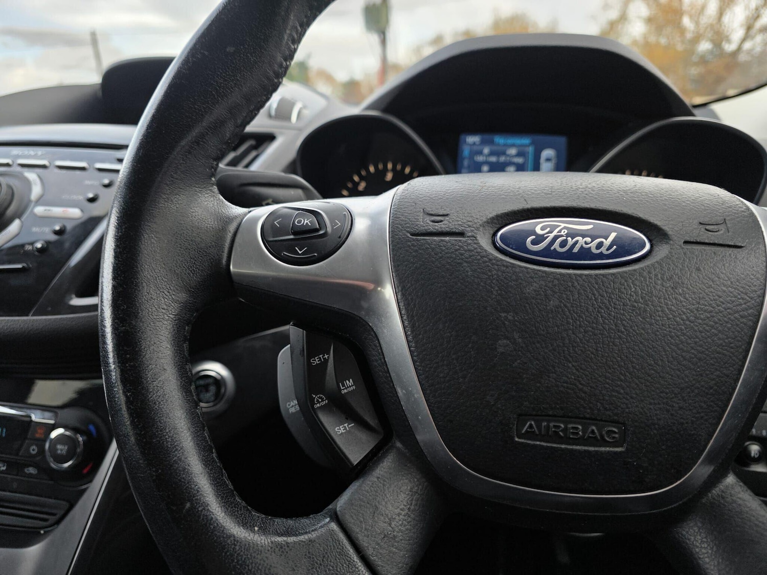 Used Ford Kuga 2014 for sale - 76632774: Photo 27