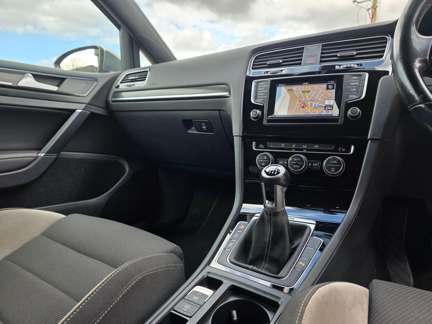 Used Volkswagen Golf 2015 for sale - 77839284: Photo 26