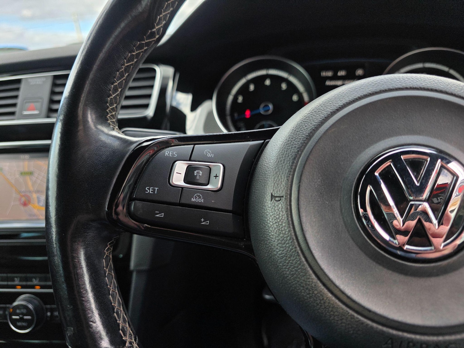 Used Volkswagen Golf 2015 for sale - 77839284: Photo 40