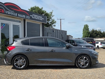 Used Ford Focus 2019 for sale - 78772222: Photo
