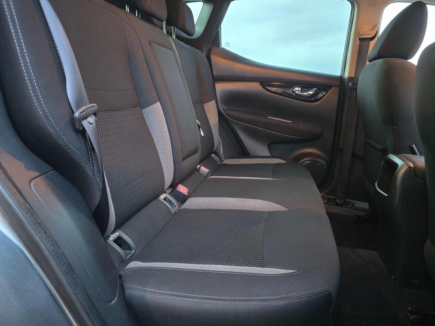 Used Nissan Qashqai 2017 for sale - 77202977: Photo 16