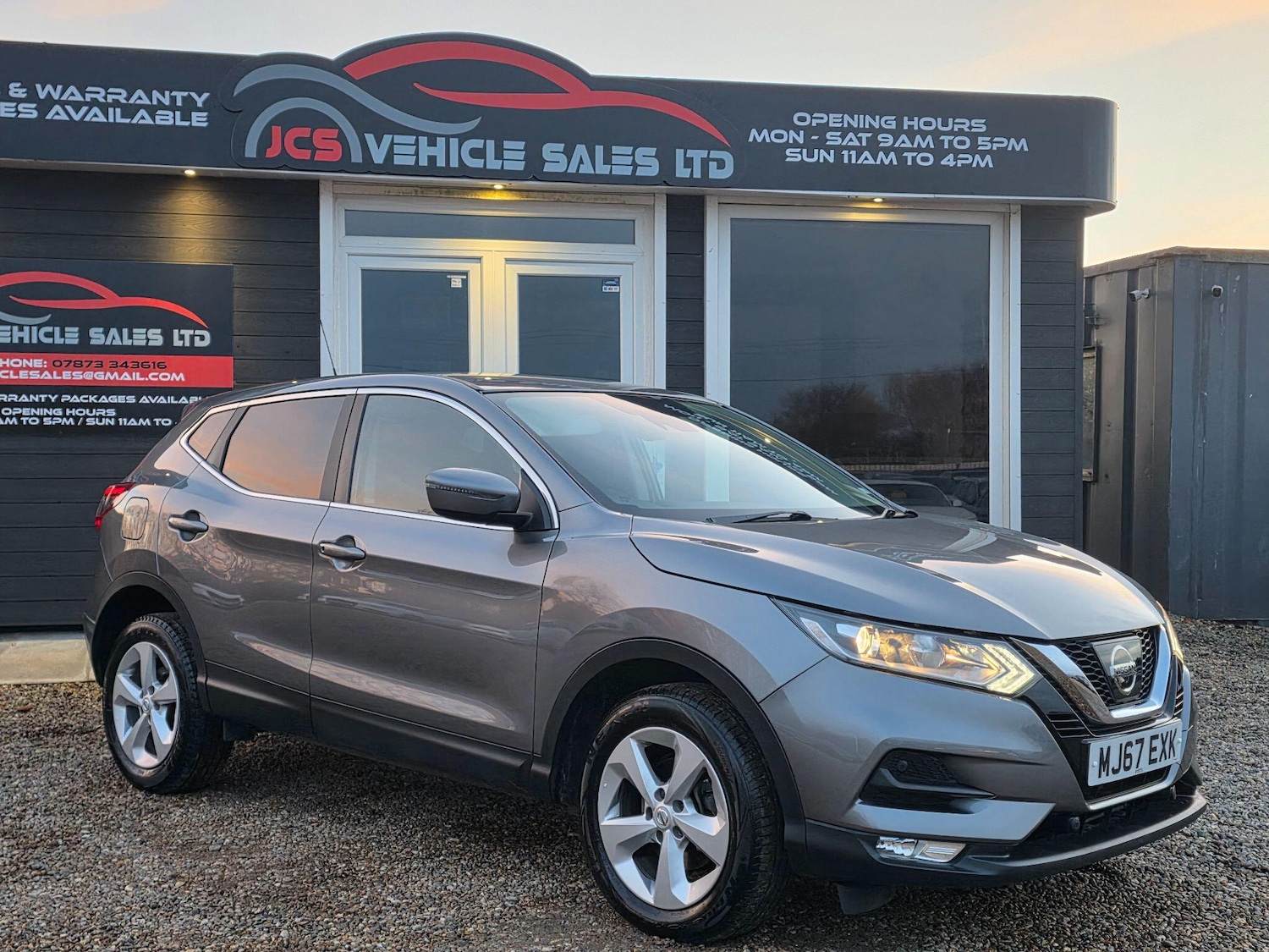 Used Nissan Qashqai 2017 for sale - 77202977: Photo 2