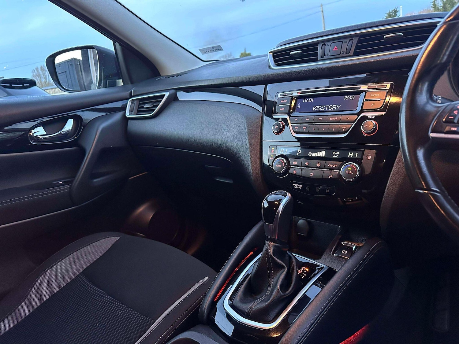 Used Nissan Qashqai 2017 for sale - 77202977: Photo 21