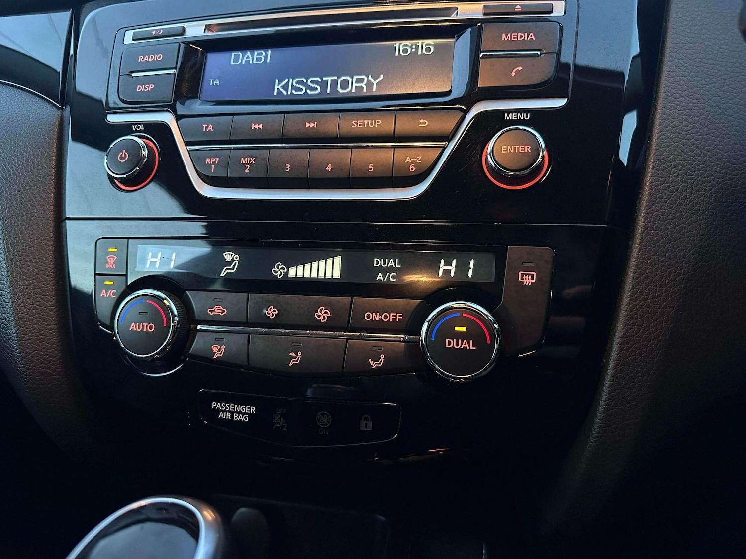 Used Nissan Qashqai 2017 for sale - 77202977: Photo 25