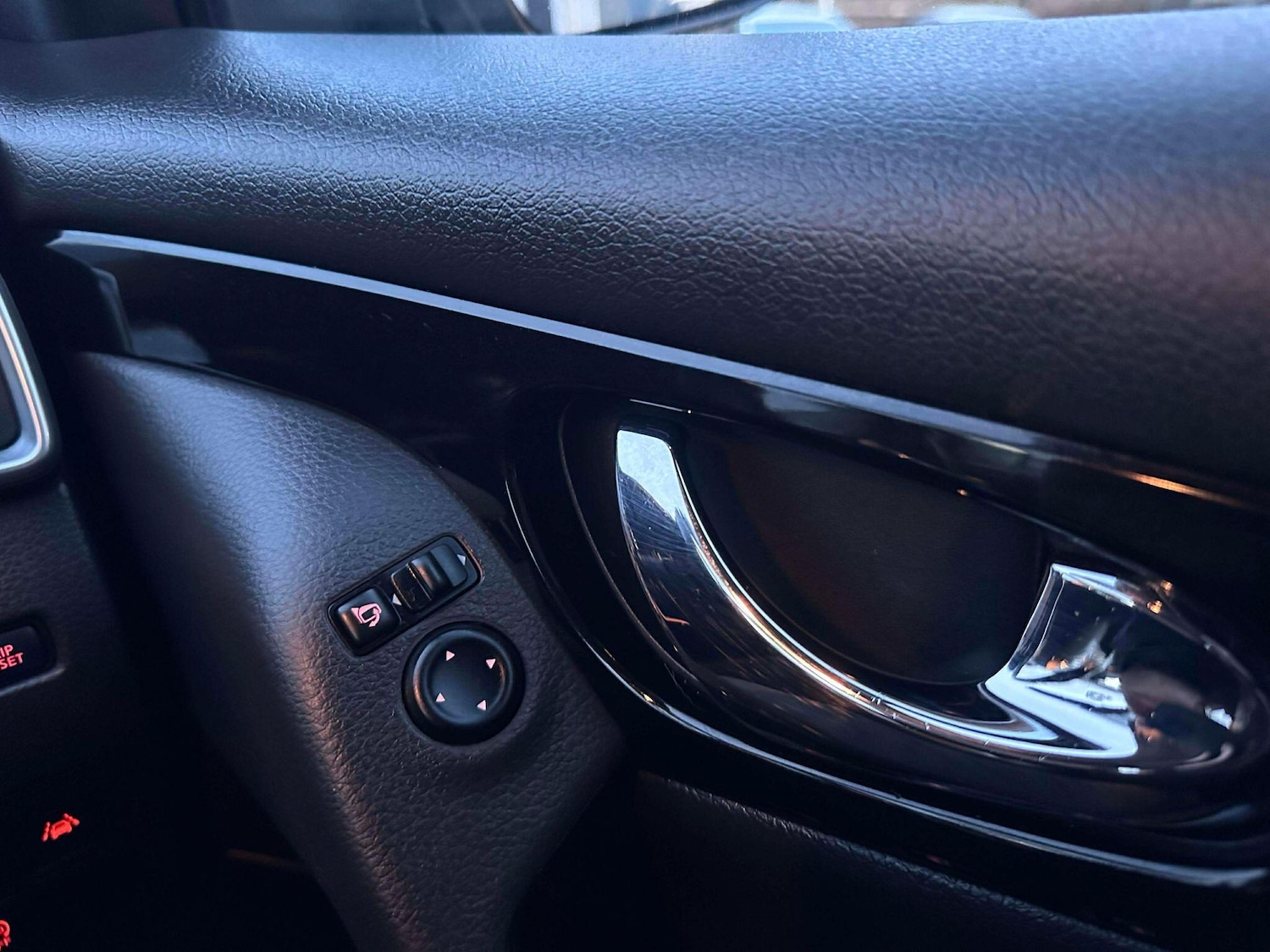 Used Nissan Qashqai 2017 for sale - 77202977: Photo 29